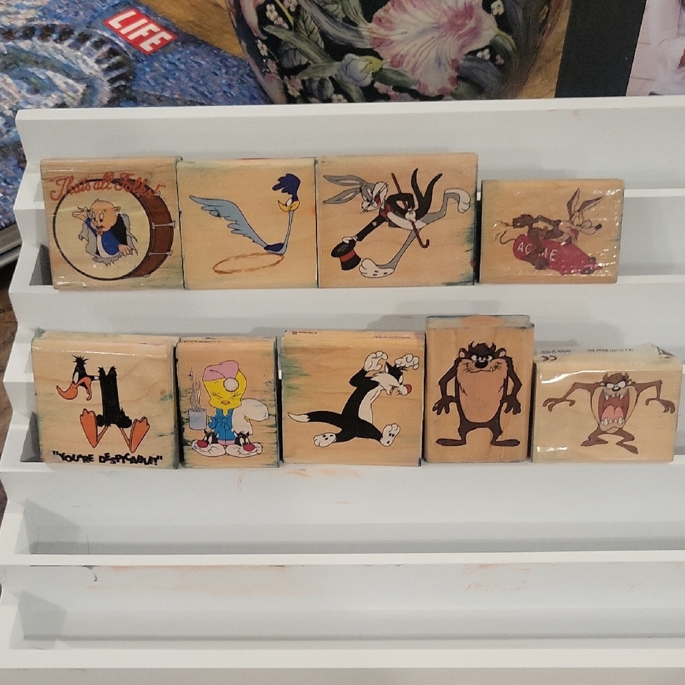 Lot of 9 Vintage‎ Looney Toon Characters Wooden Rubber Stamps